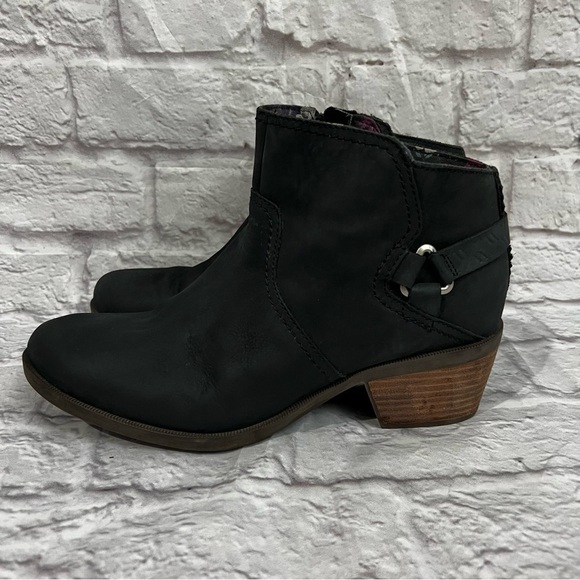 Teva 'Foxy' Black Leather Ankle Boots  9.5 nubuck leather upper side zip… - Picture 1 of 10